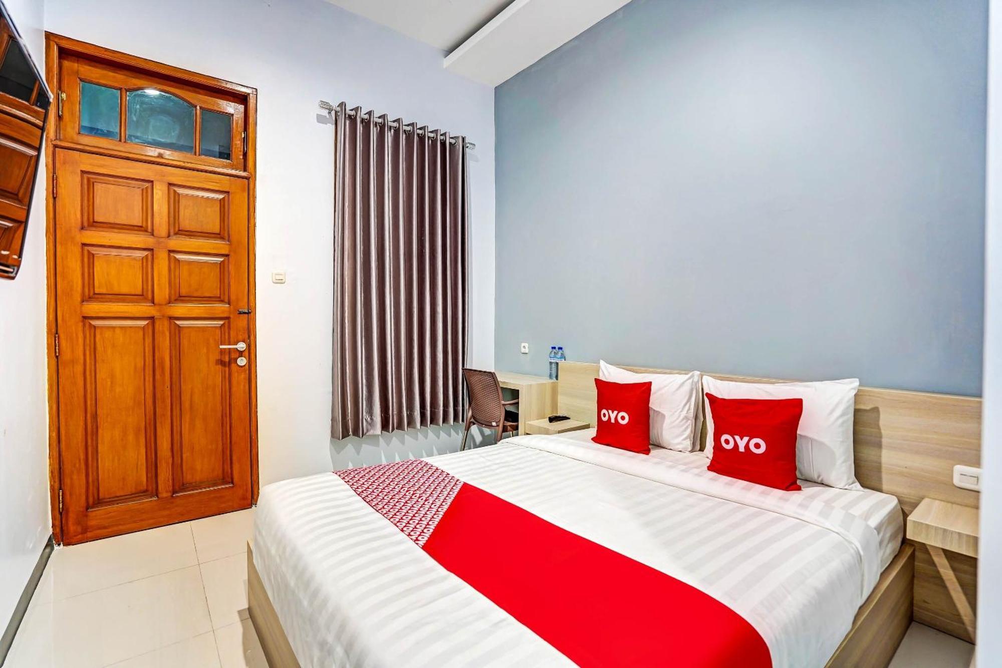 Oyo 90891 Parang Kusumo Residence Krembangan Eksteriør bilde